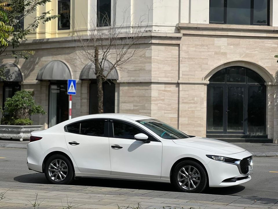 Thuê xe 4 chỗ có tài xế tại Đà Nẵng uy tín, chất lượng